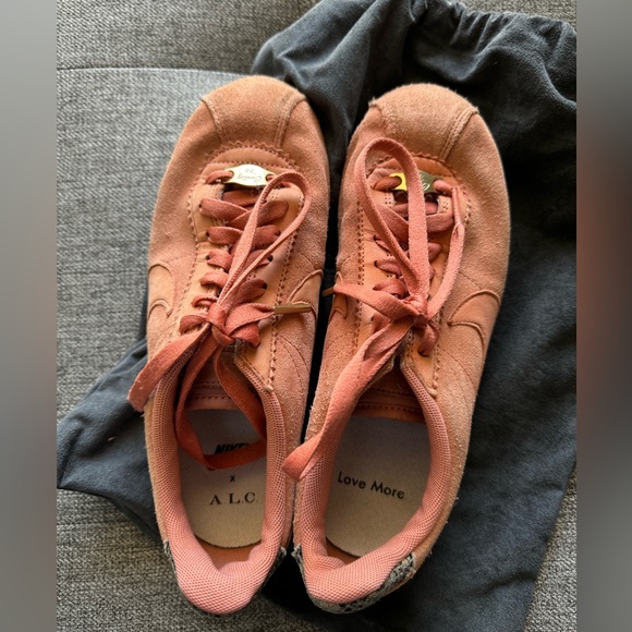 Huge SALE🪐Nike Cortez x ALC limited edition suede sneakers - Picture 8 of 16